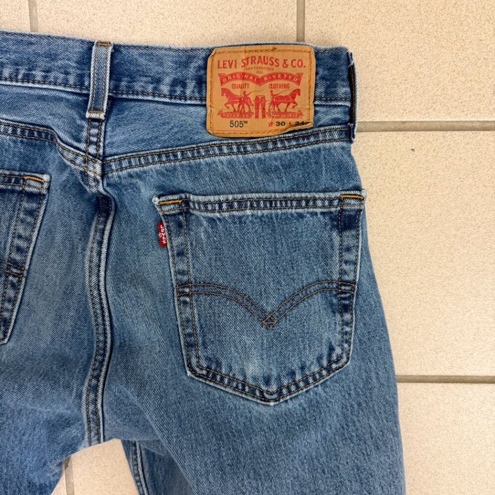Levi’s 505 Regular Fit Straight Leg Jeans Size 30x34 - Picture 6 of 6